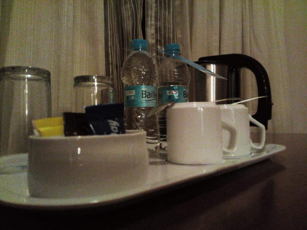 By The Way Otel Maisur Oda fotoğraf